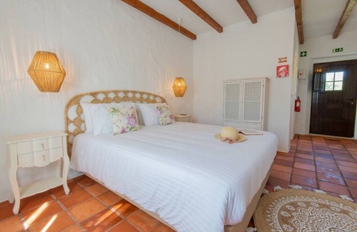 Sines Lit Et Petit-Déjeuner | MyStay - Herdade do Vale da Abelheira Flores bedroom
