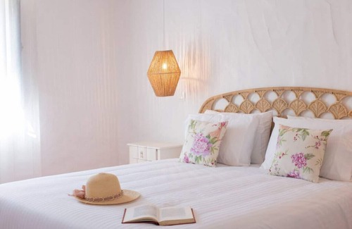 Sines Lit Et Petit-Déjeuner | MyStay - Herdade do Vale da Abelheira Flores bedroom