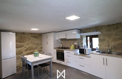 Tondela Maison | MyStay - O Palheiro | One-Bedroom House
