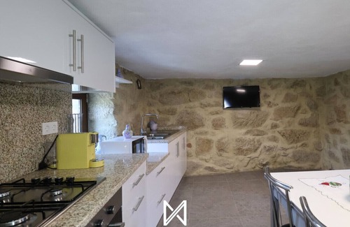 Tondela Maison | MyStay - O Palheiro | One-Bedroom House