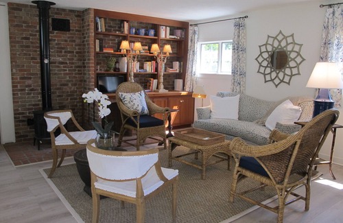 Mystic - New London Cottage | Chic Guest Cottage, Great location between Historic Stonington Borough & Mystic