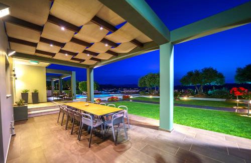Potistiria Villa | Mythic Olive villa - Heated Pool - Amazing view