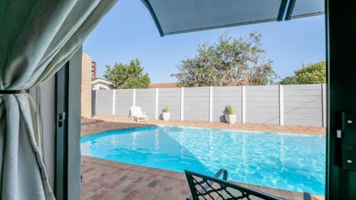 Goodwood Maison | MyZen Guest House -5min to Canal Walk Mall & 5min to Grand West Cassino