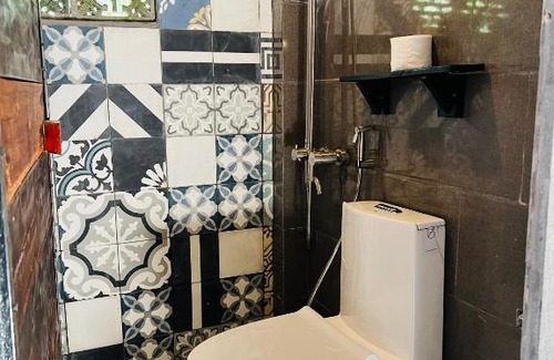 Luong Son Chalet De Ski | Nả Yên Retreat Lương Sơn Hòa Bình - Nhà sàn to