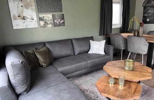 Municipality of Amstelveen Maison | Chalet avec 2 chambres à coucher et terrasse