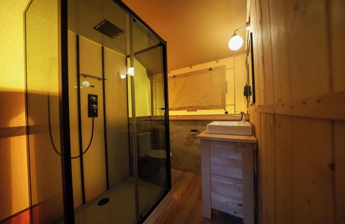 Municipality of Amstelveen Cabine | Glamping tent with 3 bedrooms and a terrace