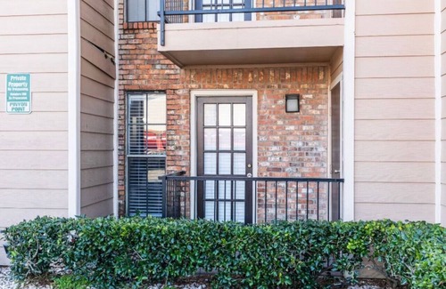 Park Central Appartement | N. Dallas Updated 1 Bedroom Apartment