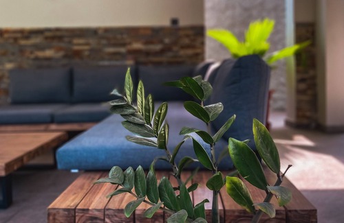 Angre Maison | N'Djuaffô Room - Villa Tahiba