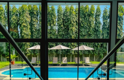 Angre Maison | N'Djuaffô Room - Villa Tahiba