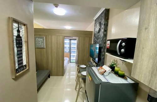 Highway Hills Copropriété | 1 BR Fully Furnished Condo in Mandaluyong with Pool and Parking - Fame 1 2021