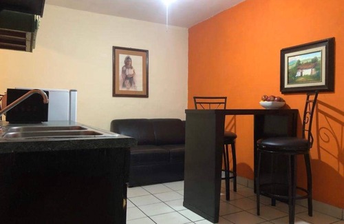 Ciudad Obregon Appartement | 5 minutes to the theme park! Family-sized condo with game room & deck