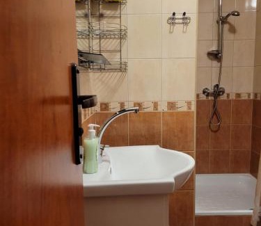 Solina Maison | Nad Wąwozem POKOJE I DOMKI 660-271-050 Polańczyk
