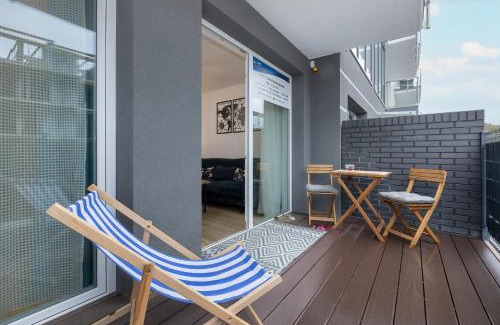 Gaski Appartement | Nadbrzeżna Apartment with Terrace Gąski by Noclegi Renters