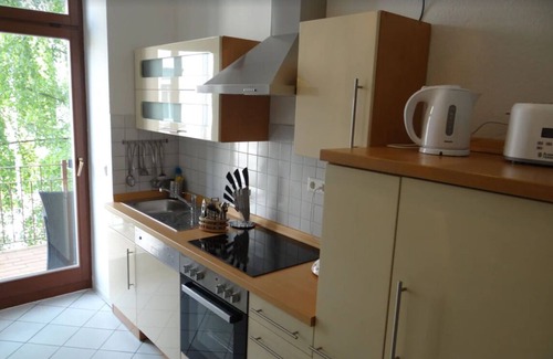 Altlindenau Appartement | Nahlesuite- in a listed Wilhelminian style building near the Ciy