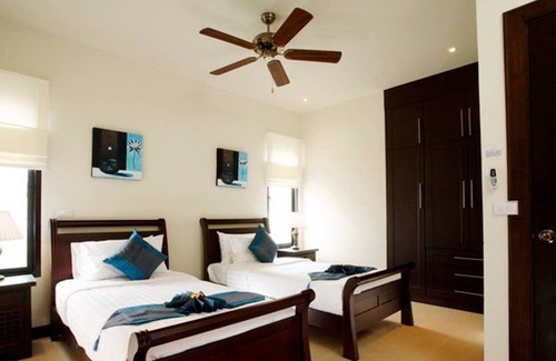 Nai Harn Villa | Nai Harn Beach 7 Bedroom Sleeps 18