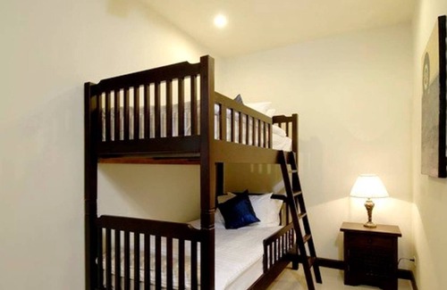 Nai Harn Villa | Nai Harn Beach 7 Bedroom Sleeps 18
