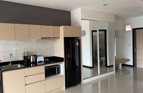 Nai Harn Appartement | Nai Harn spacious studio, great amenities!