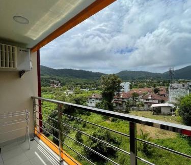 Nai Harn Appartement | Naiharn Pearl Condo Hotel by VillaCarte