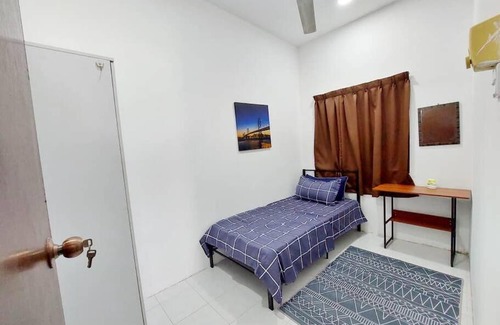 Kampung Kayu Ara Maison | NAJHAN HOMESTAY : Berehat macam kek ghumah yo.