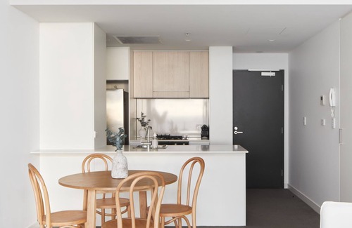 Newcastle Appartement | Nalu - holiday apartment overlooking Newcastle Beach