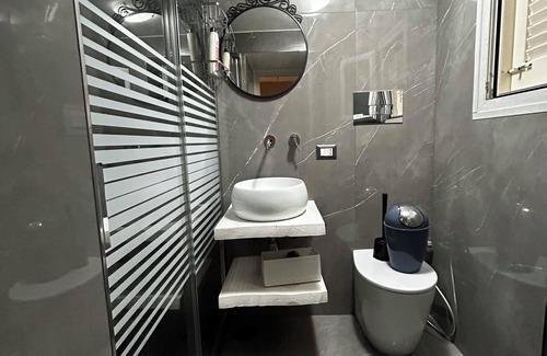 Chiaia Appartement | Nalusa superior: in the heart of the city a stone's throw from the sea