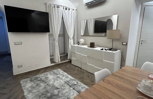 Chiaia Appartement | Nalusa superior: in the heart of the city a stone's throw from the sea