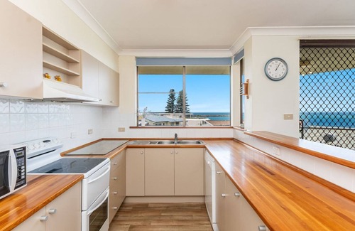 Yamba Appartement | Namanula Unit 6 | Ocean Views without the Price Tag