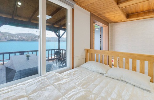 Tanghang-ri Maison | Namhae Bada Yanolja Pension