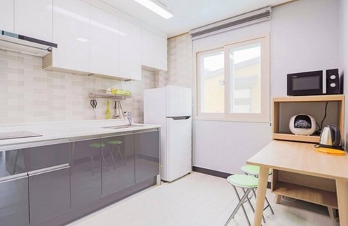 Tanghang-ri Maison | Namhae Gonige Pension