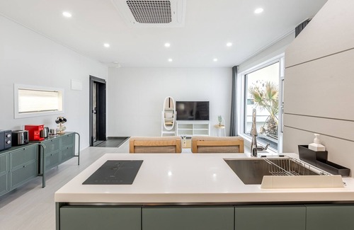 Namhae Maison | Namhae Orosy Bada Pool Villa & Pension