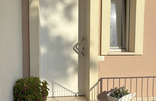 Pollutri Appartement | NANA'S HOUSE 1. Entire apartment surrounded by greenery and close to the sea