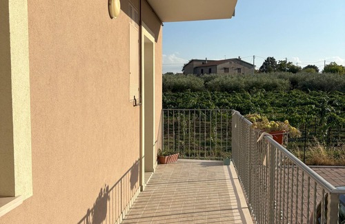 Pollutri Appartement | NANA'S HOUSE 1. Entire apartment surrounded by greenery and close to the sea
