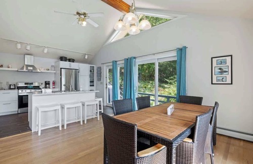 Sanbornville Maison | Nanas Nest - Lakefront Studio on Lovell Lake