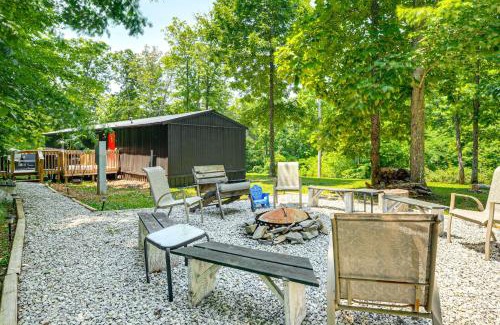 Nancy Maison | Nancy Cabin with Fire Pit Near Lake Cumberland!