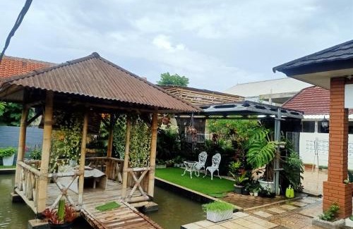 Rendeh Villa | Nanita Homestay