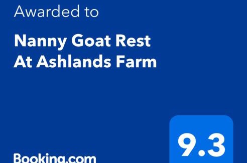 Rugeley Maison | Nanny Goat Rest At Ashlands Farm
