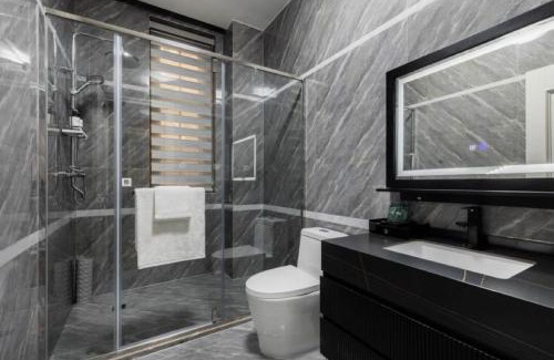 Dalian City Center Maison | Nanshan 1910 Garden B&B