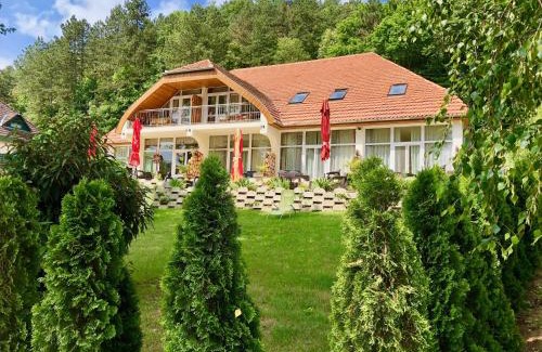 Orfu Maison | Napkelte Vendégház