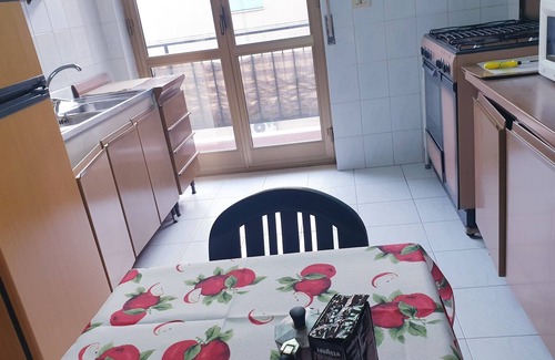 Naples Appartement | Naples Stadium apt. - six people, three bedrooms, two bathrooms, free park