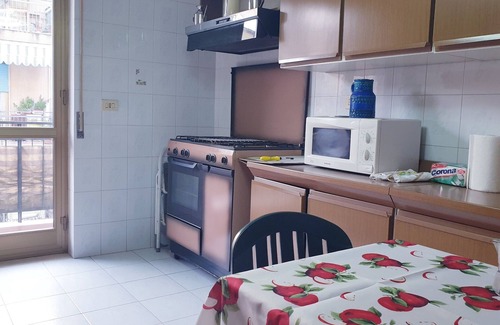 Naples Appartement | Naples Stadium apt. - six people, three bedrooms, two bathrooms, free park