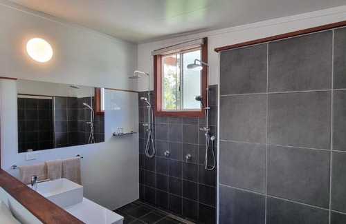 Kurwongbah Hôtel | Narangba Motel (formerly Brisbane North B&B and Winery)