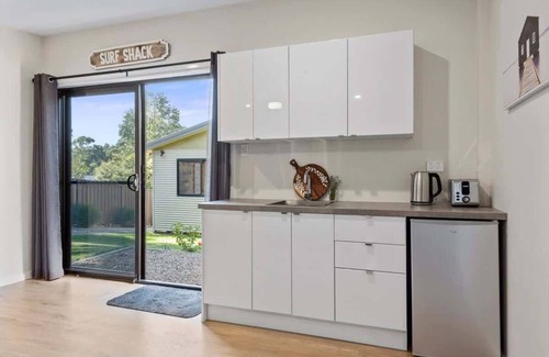 Narrawallee Maison | Bella Coastal Property welcomes you to "Narrawallee Oasis".