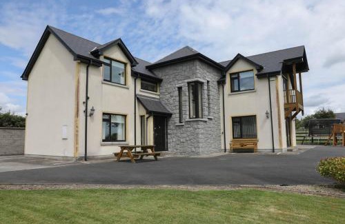 Cornamucklagh Maison | Narrow water house