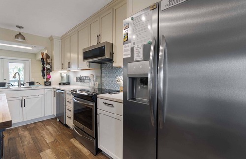 Navarre Beach Maison | Narvana-Gulf View Home Across from Beach. Pup Friendly