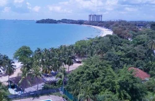 Tanjung Tanah Merah Appartement | Nat's Seri Bulan beach, pool home @teluk kemang