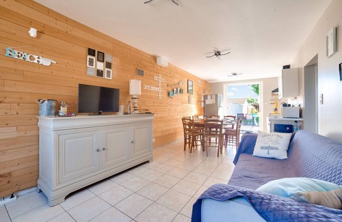Saint-Vincent-sur-Jard Chalet De Ski | Maison pour 10 - Lagon naturel et détente