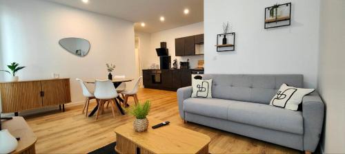 Clermont-Ferrand Appartement | Natural Home 4 pers WiFi Parking