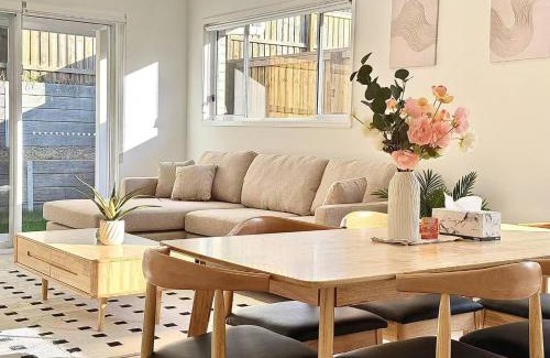 Brisbane Maison | Nature at Your Doorstep – New House, Easy Vibes