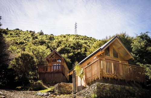 Nelson Region Cabine | Nature based cabins 10mins from Nelson Group friendly 4 cabins & 2 bedroom house
