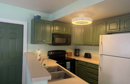 Inglis Maison | Nature Coast Inn and Cottages